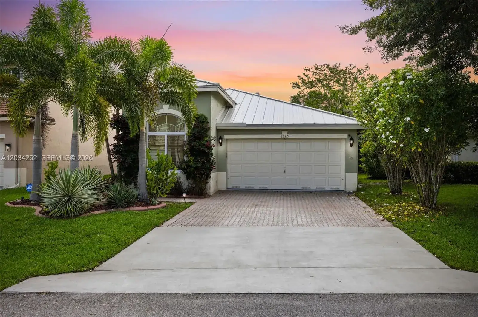 6530 Sandpiper Dr, Coconut Creek FL 33073