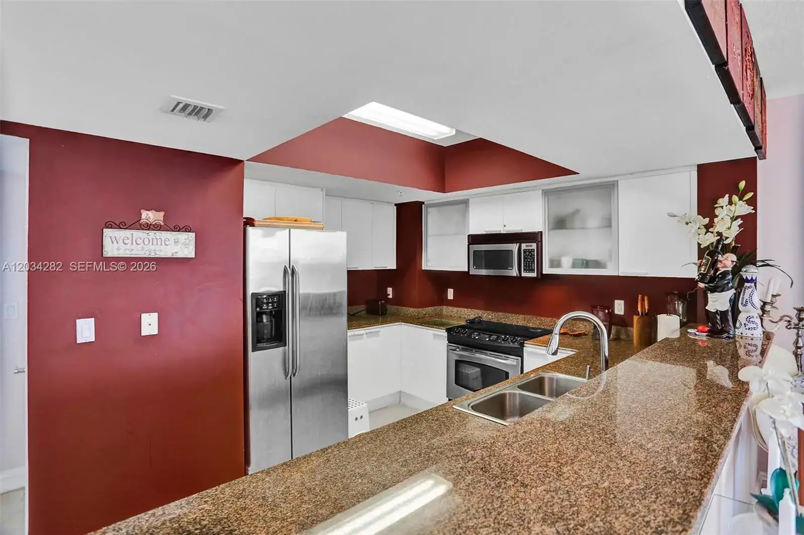16699 Collins Ave # 1410, Sunny Isles Beach FL 33160 photo 5