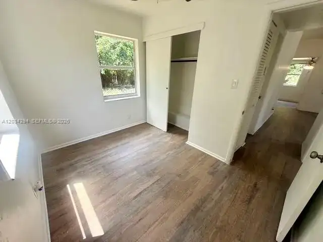 530 Mentone Rd, Lake Worth FL 33462 photo 5