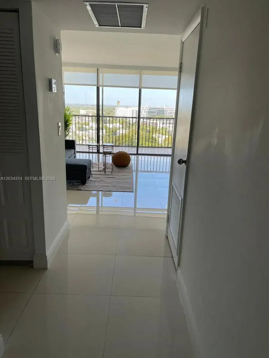 20335 W Country Club Dr # 1701, Aventura FL 33180 photo 3