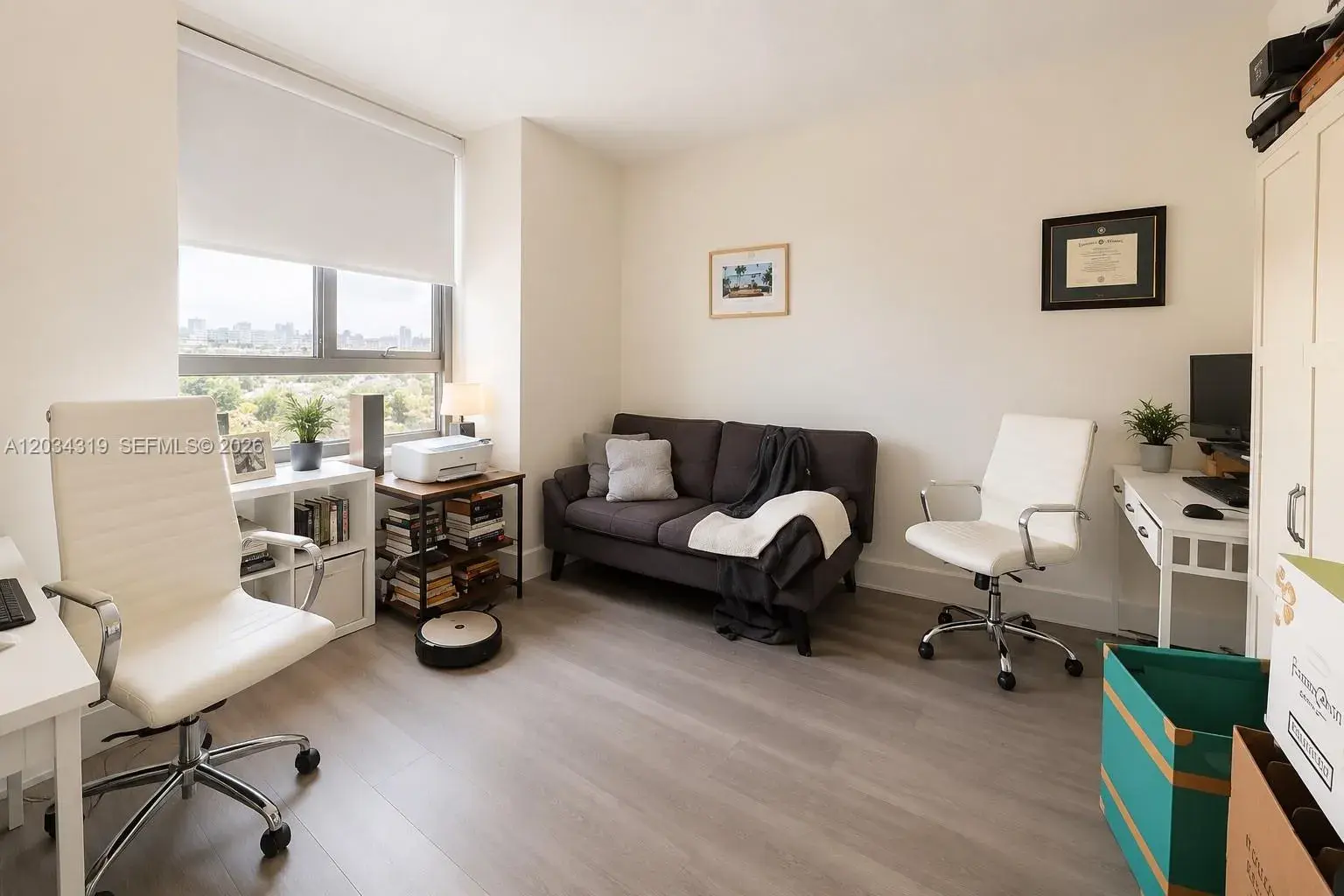 90 SW 3rd St # 1413, Miami FL 33130