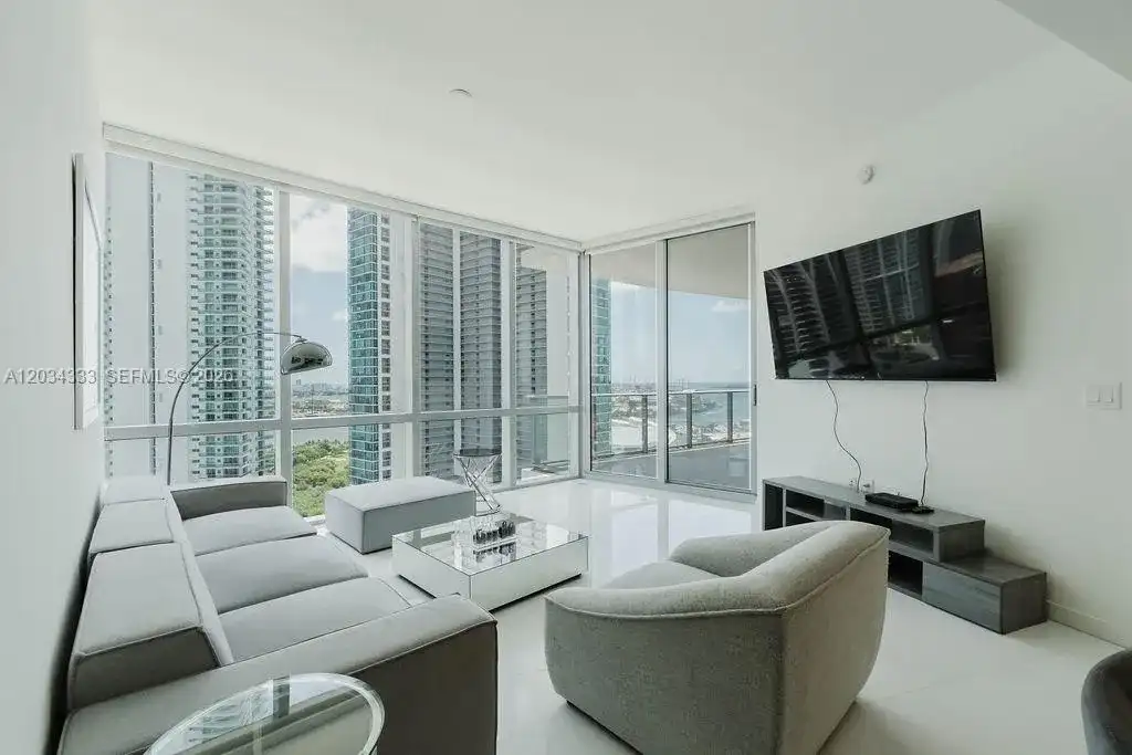 851 NE 1st Ave # 2303, Miami FL 33132
