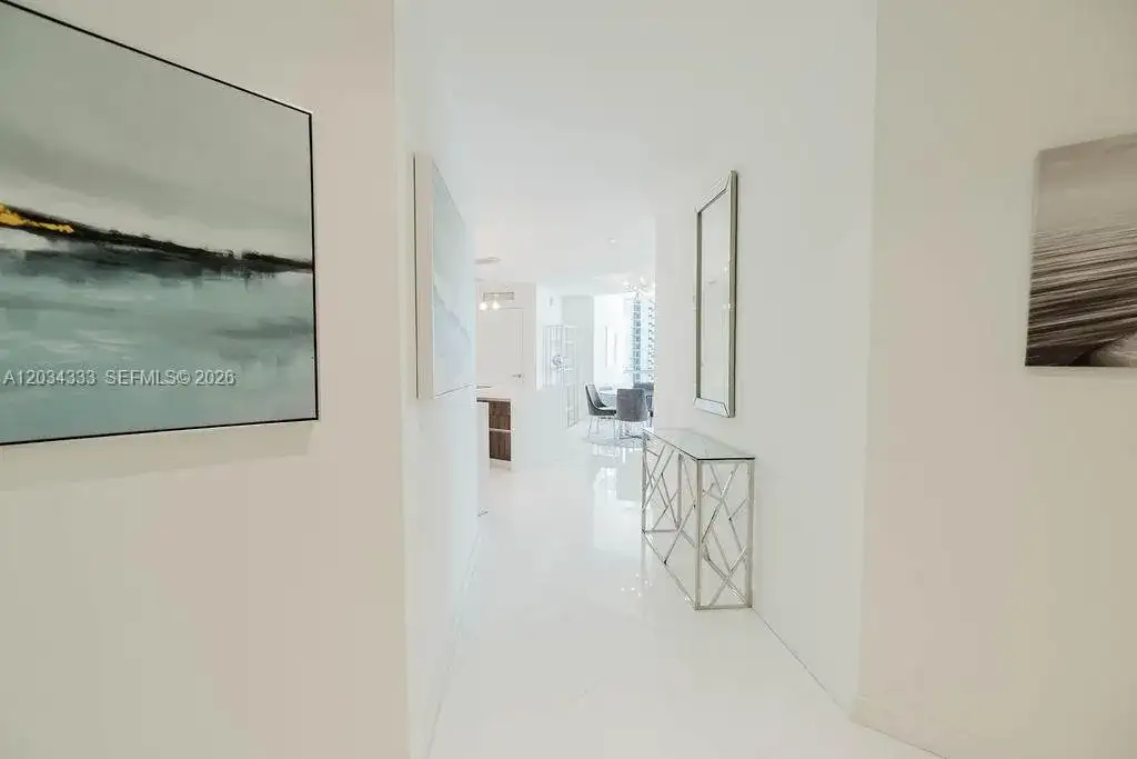 851 NE 1st Ave # 2303, Miami FL 33132 photo 3