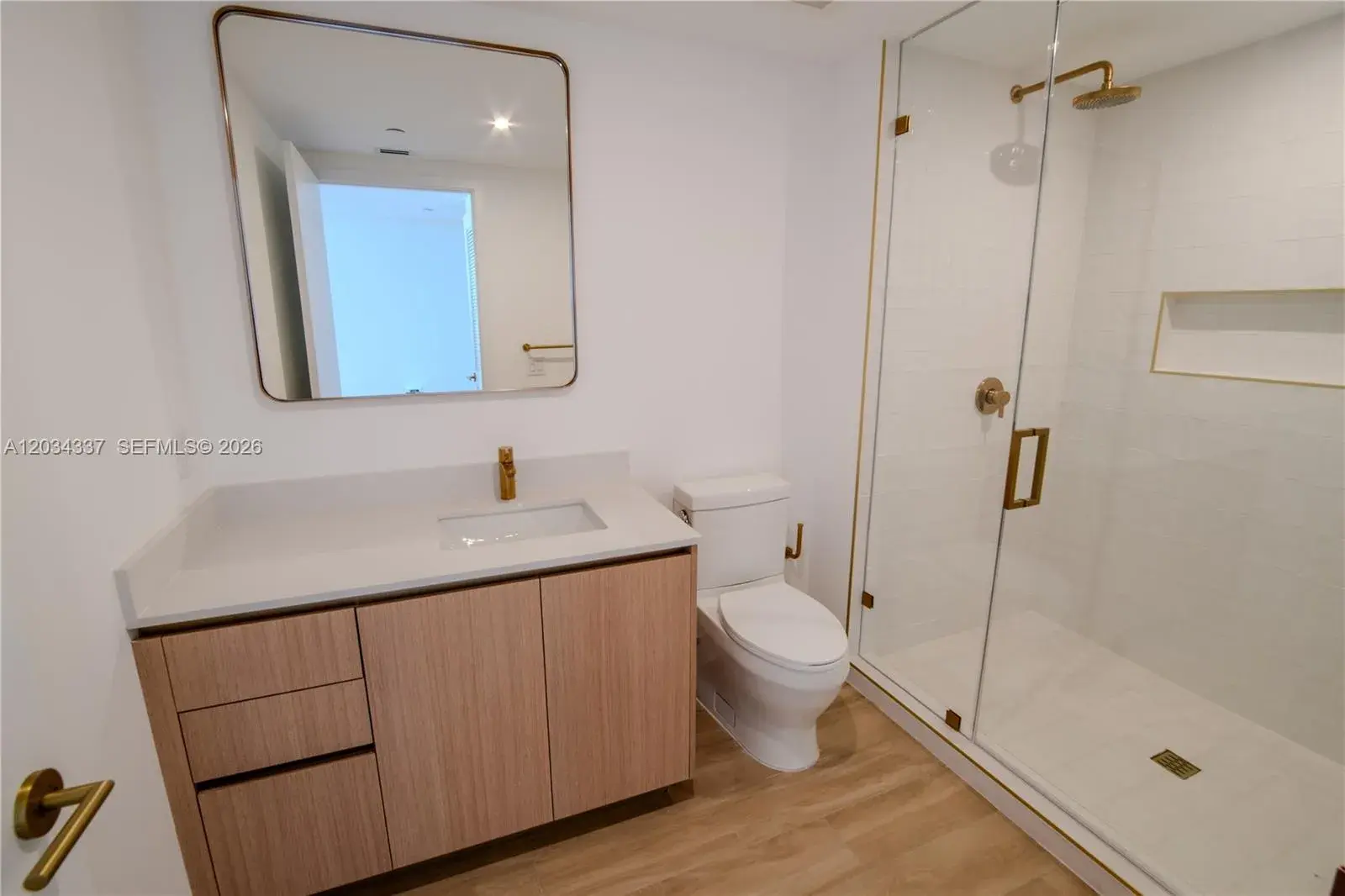 90 NE 32nd St # 824, Miami FL 33137