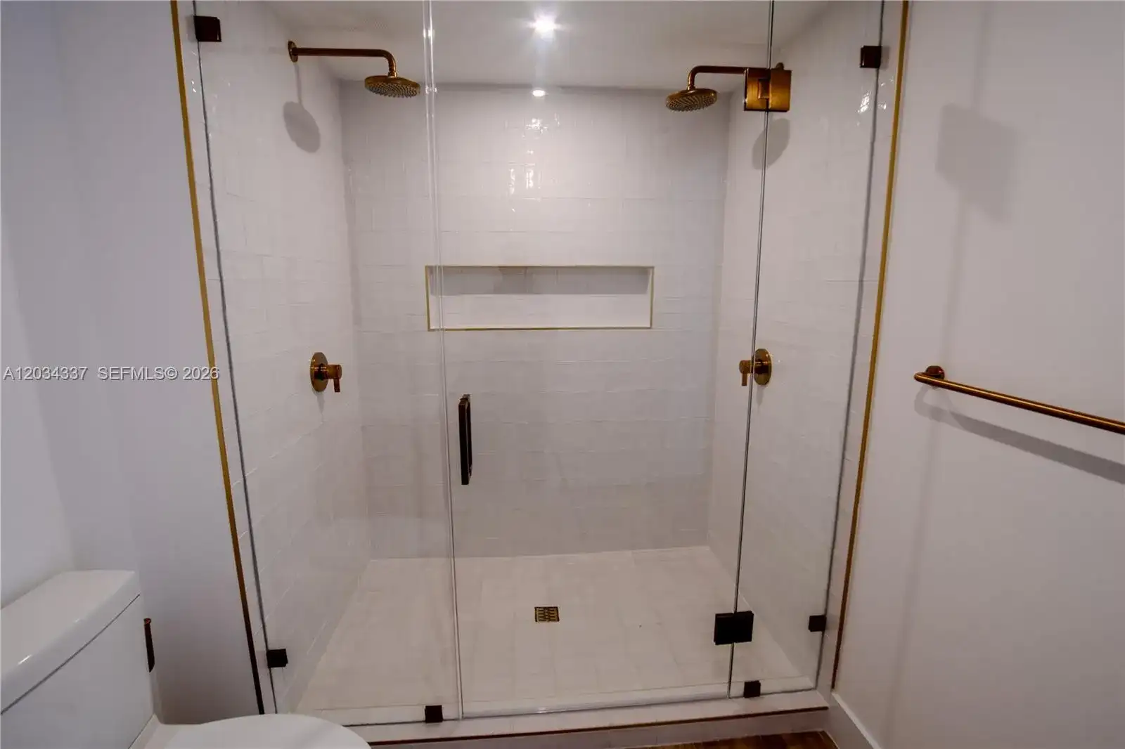 90 NE 32nd St # 824, Miami FL 33137 photo 4