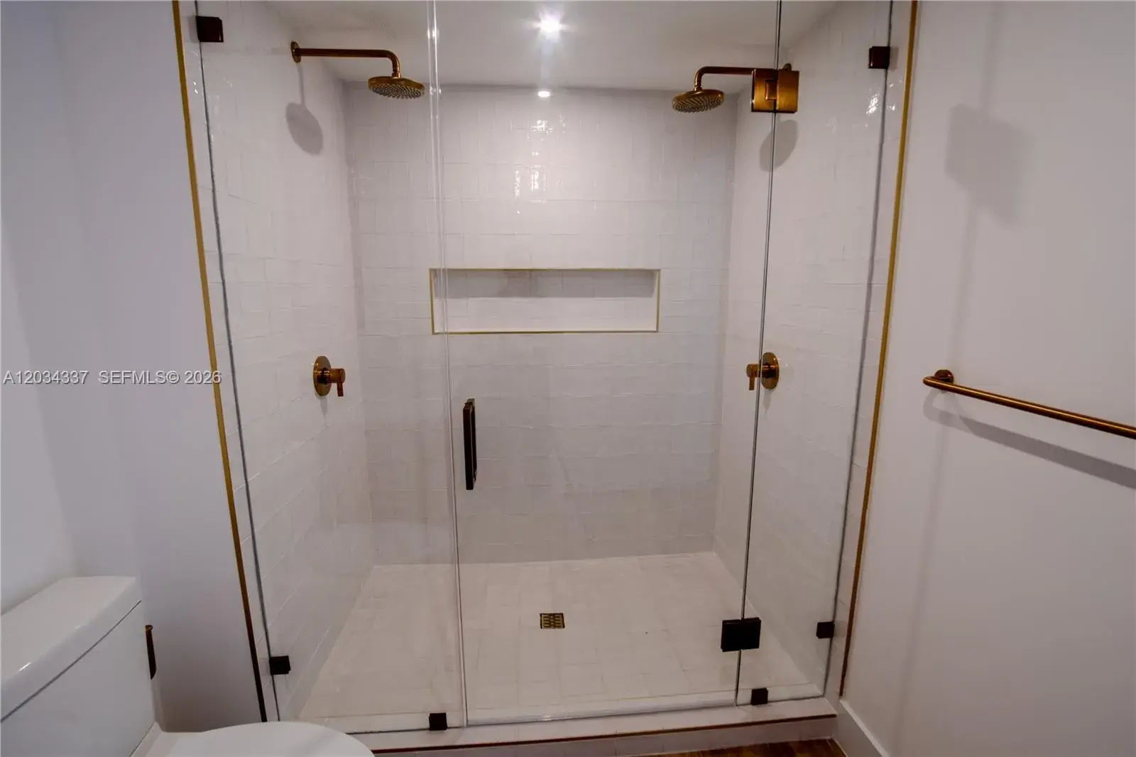 90 NE 32nd St # 824, Miami FL 33137