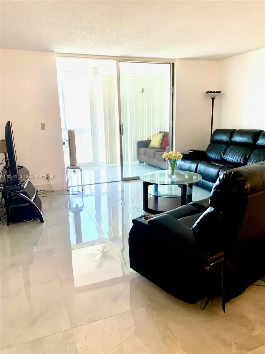 501 NE 14th Ave # 601, Hallandale Beach FL 33009 photo 4
