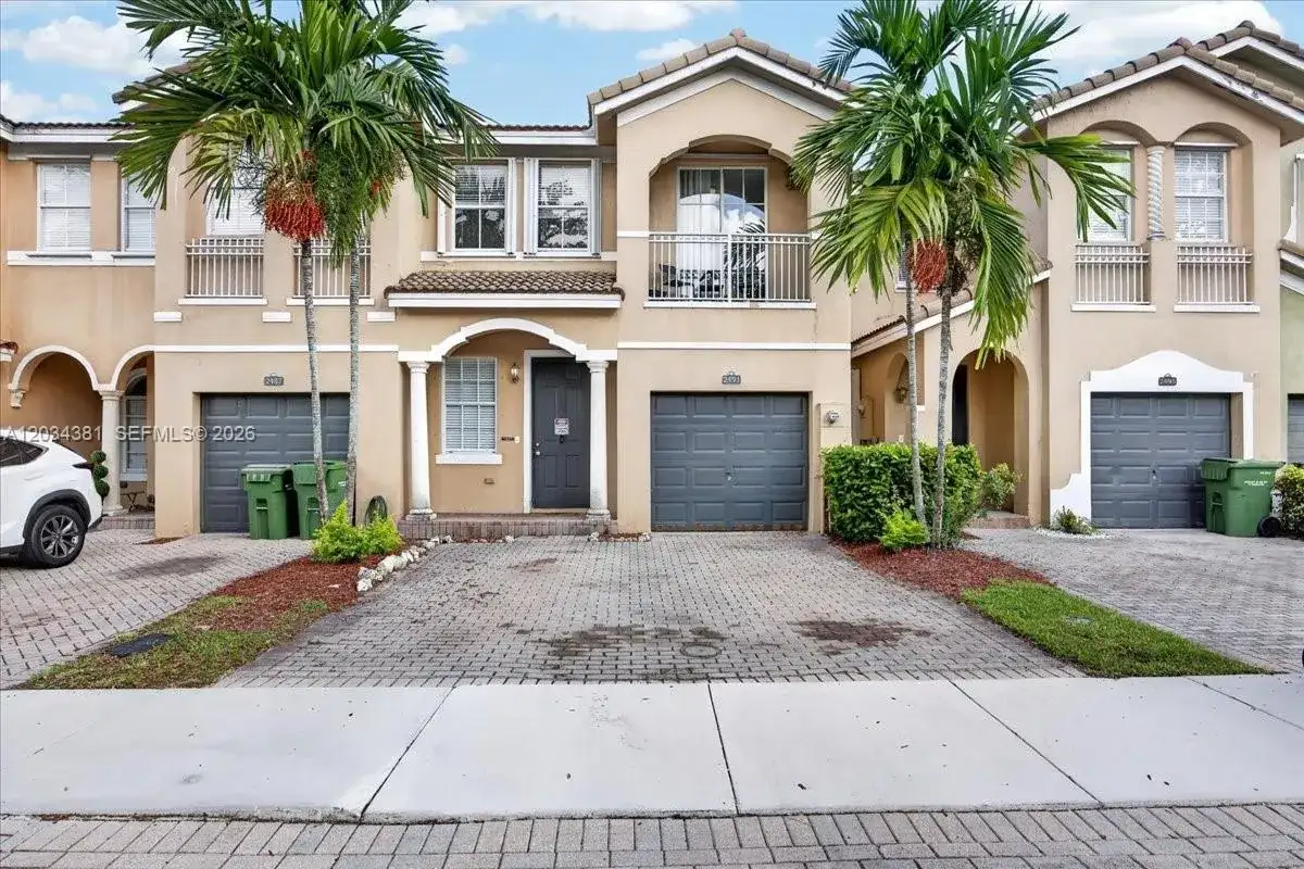 2491 SE 13th Ct, Homestead FL 33035 photo 2