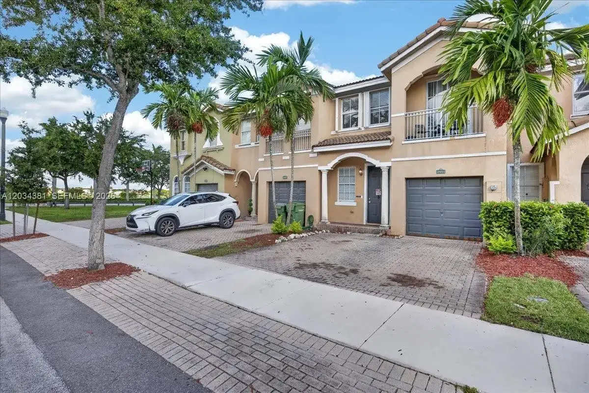 2491 SE 13th Ct, Homestead FL 33035 photo 4