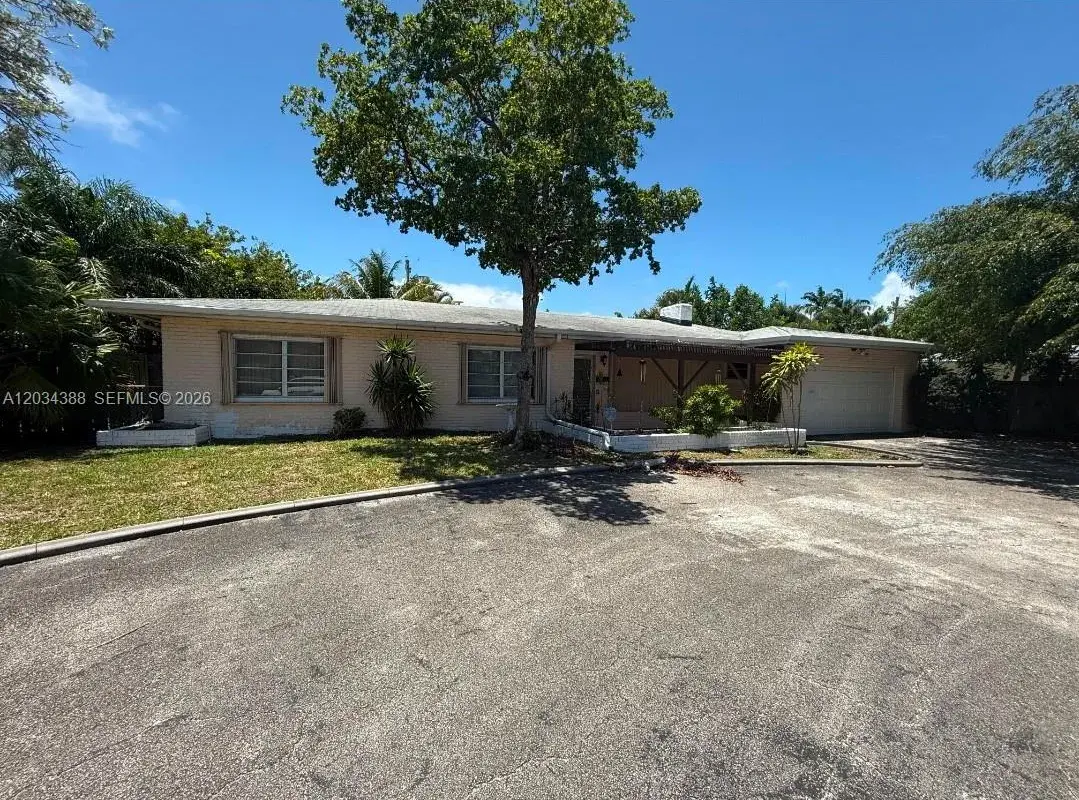 2441 Bayview Dr, Fort Lauderdale FL 33305