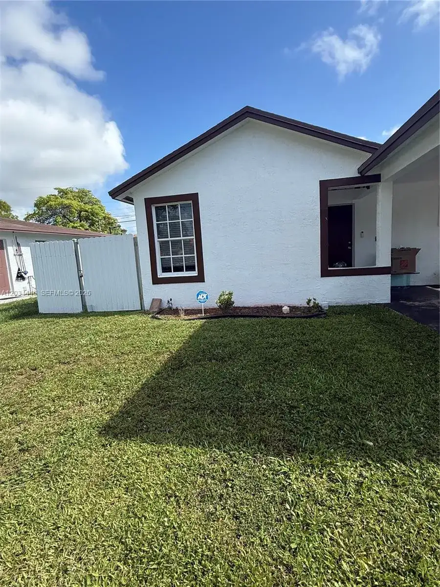 2441 NW 14th St, Fort Lauderdale FL 33311 photo 4