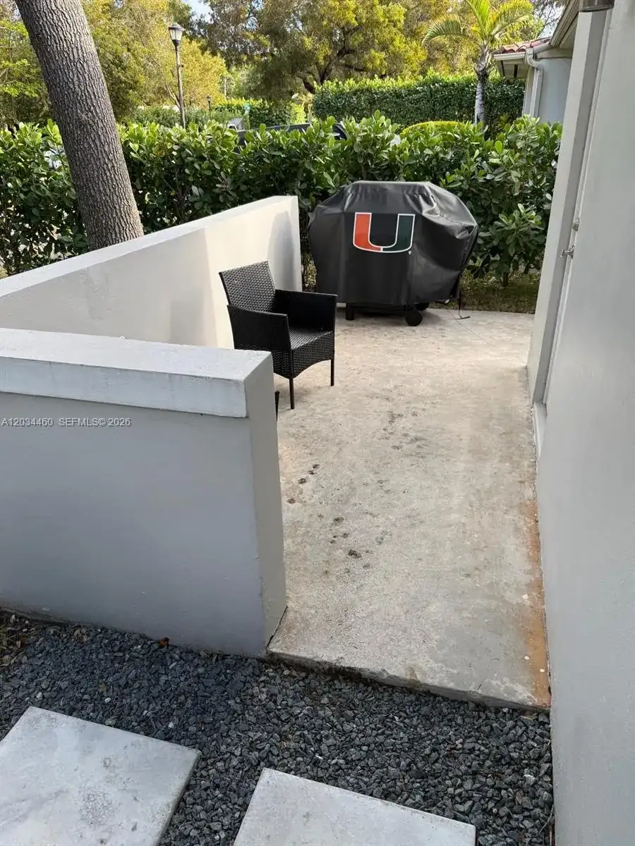 400 Miller Rd, Coral Gables FL 33146 photo 3