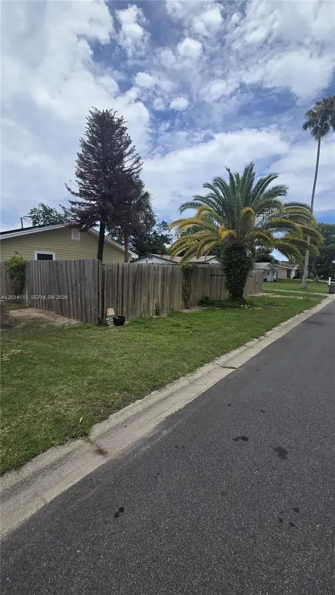 2845 OAK LEA DR, Daytona FL 32119 photo 4
