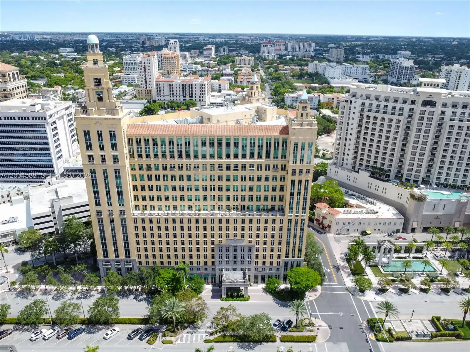 121 Alhambra Cir # 1000, Coral Gables FL 33134 photo 2