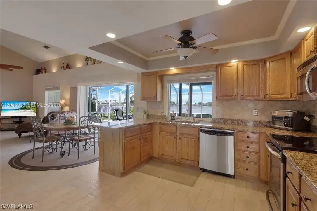 407 SW 37 St # 407, Cape Coral FL 33914 photo 5