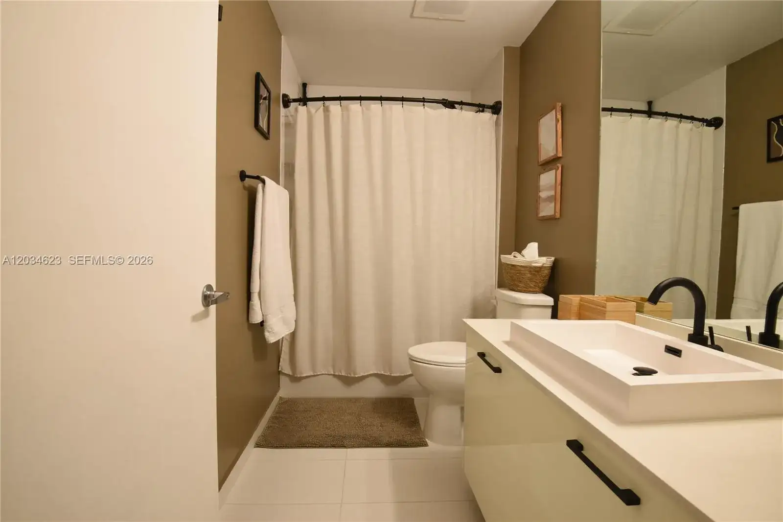 151 SE 1st St # 1907, Miami FL 33131 photo 5