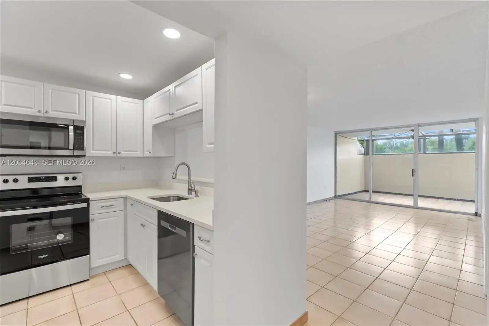 10875 SW 112th Ave # 114, Miami FL 33176 photo 4