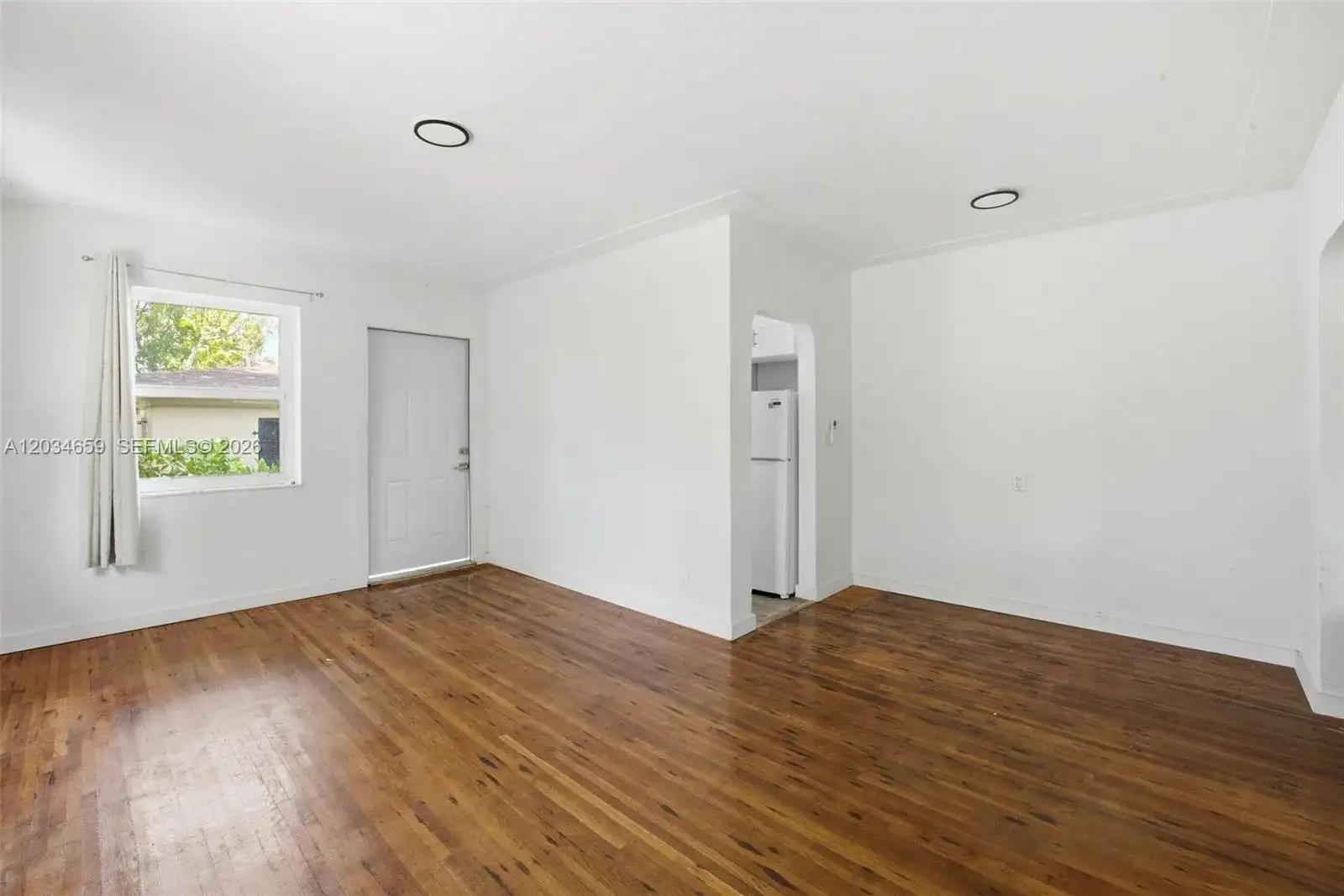 101 NW 74th St # 4, Miami FL 33150 photo 3
