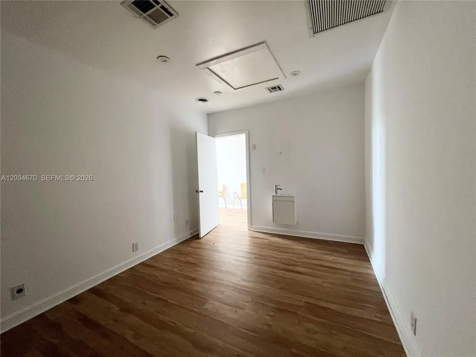 44 E OAKLAND PARK BLVD # 44, Wilton Manors FL 33334 photo 4