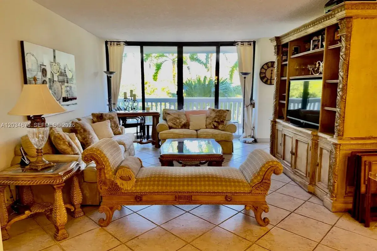 2000 Island Blvd # 308, Aventura FL 33160