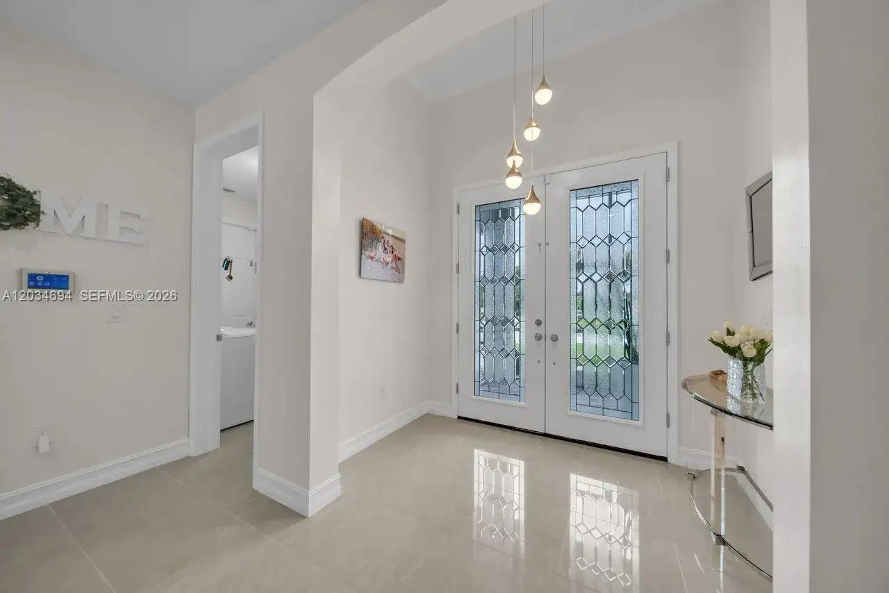 60 Floyd Ave S, Lehigh Acres FL 33976 photo 5