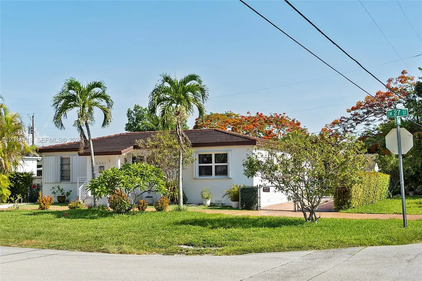 6801 SW 27th St, Miami FL 33155 photo 2