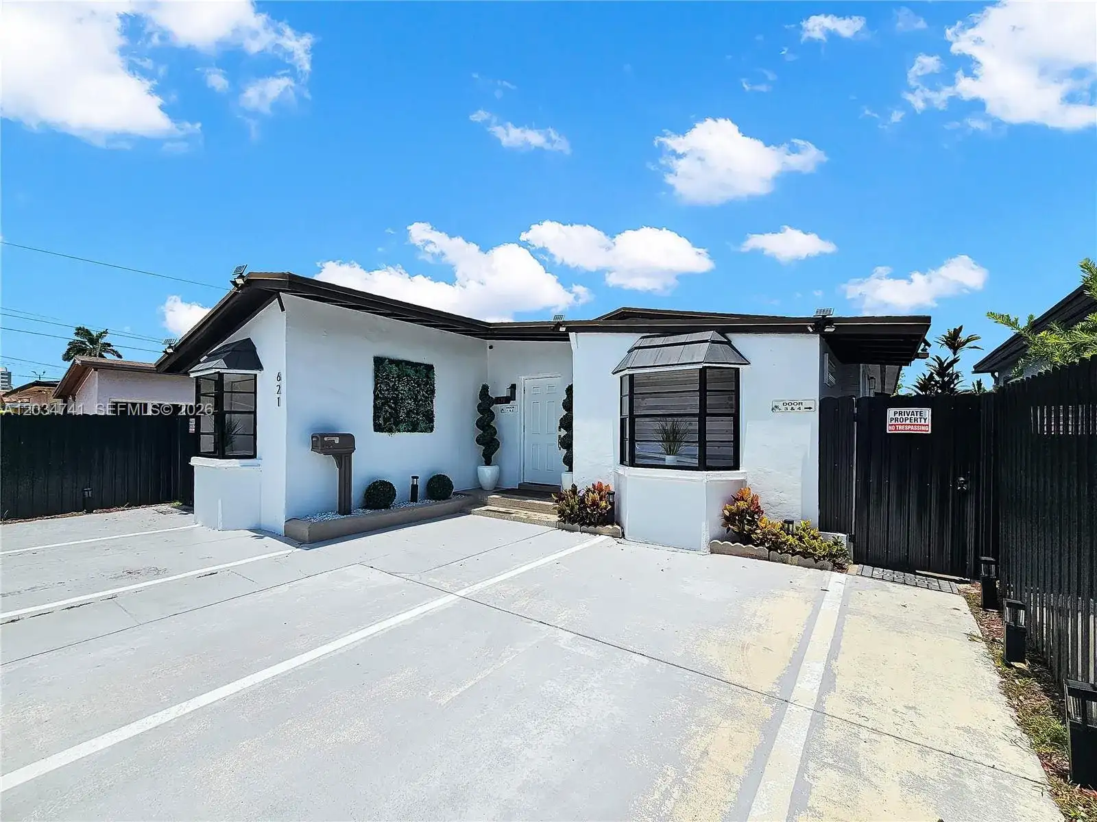 621 NW 59th Ave, Miami FL 33126 photo 2