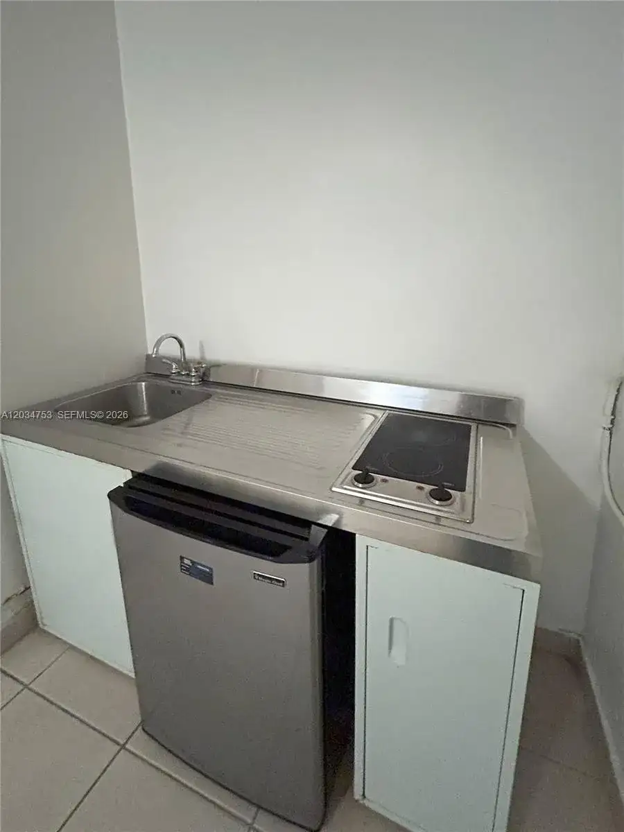 1079 NW 112th Ter # 2, Miami FL 33168 photo 2