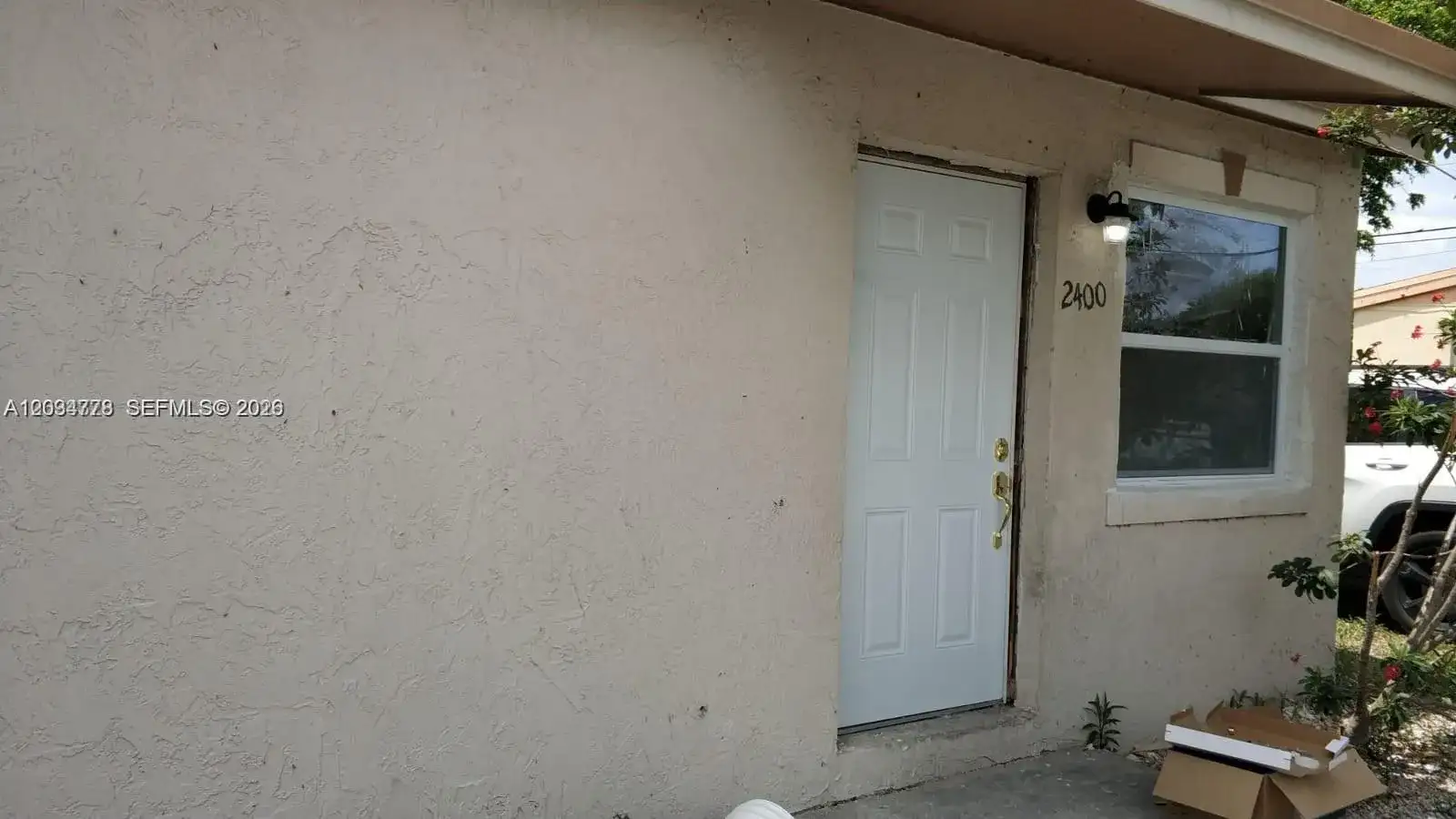 2400 NW 13th Ct, Fort Lauderdale FL 33311 photo 2