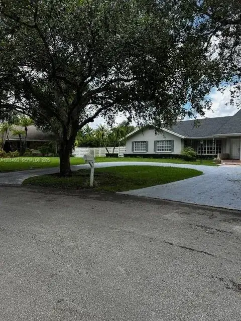 14763 SW 152nd Pl, Miami FL 33196 photo 3