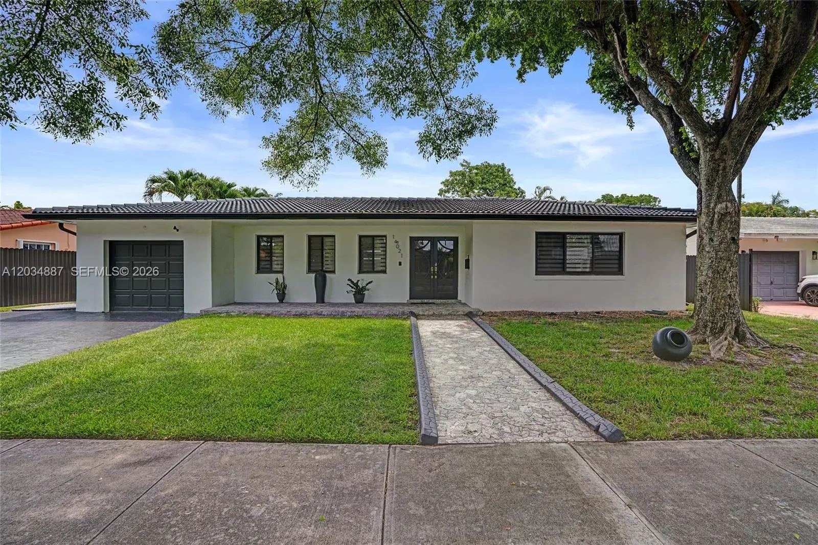 14021 Cypress Ct, Miami Lakes FL 33014