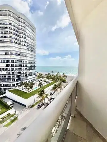 9595 Collins Ave # I, Surfside FL 33154