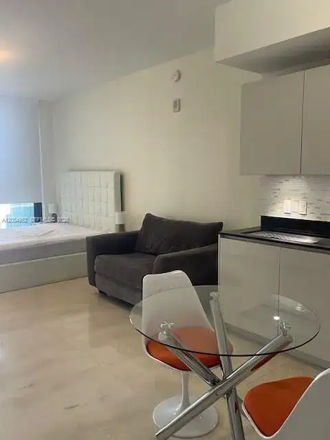 1010 Brickell Ave # 3810, Miami FL 33131 photo 2