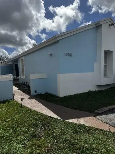 14952 SW 75th Ter, Miami FL 33193 photo 4