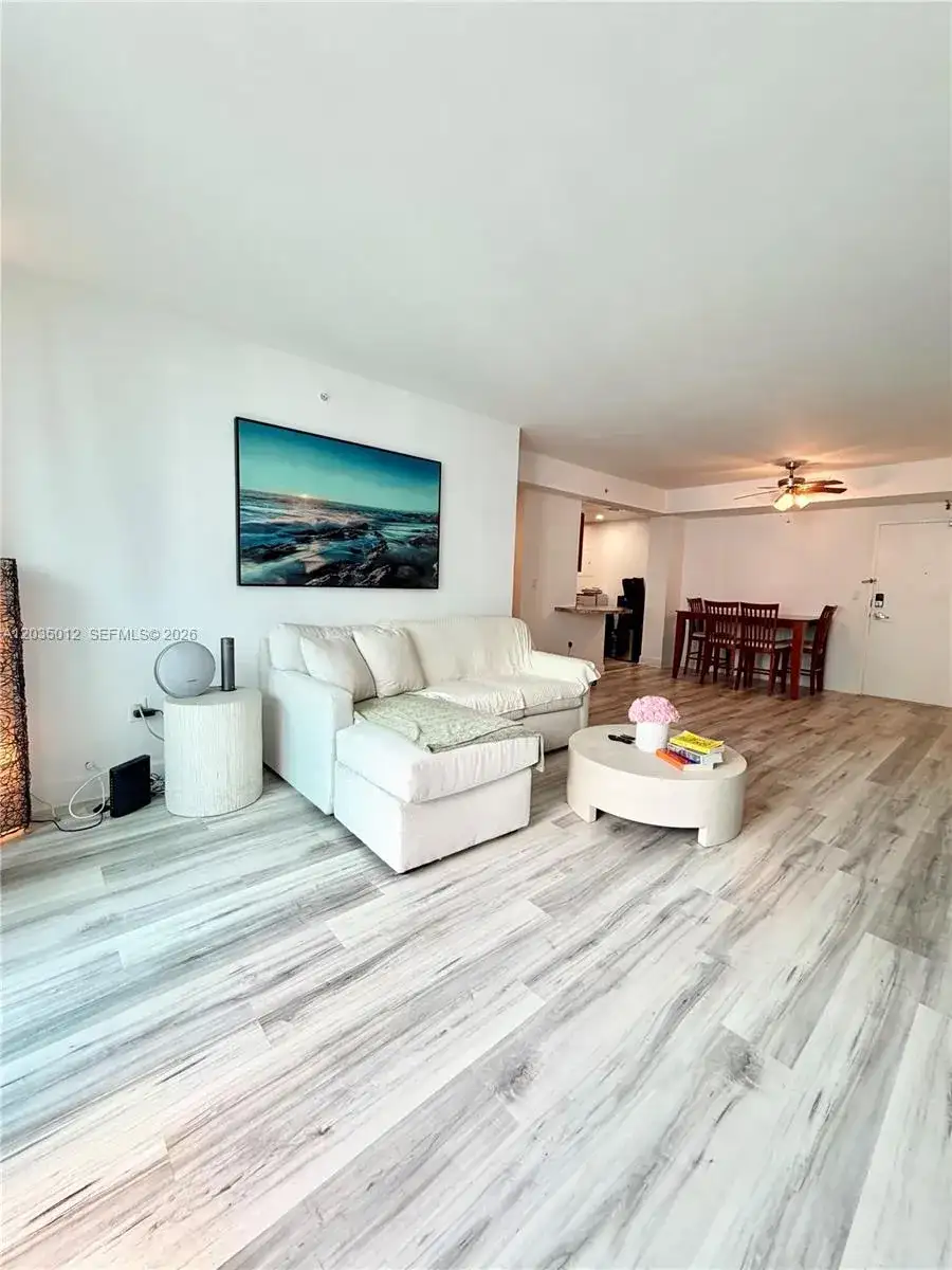 7501 E Treasure Dr # 6T, North Bay Village FL 33141 photo 5