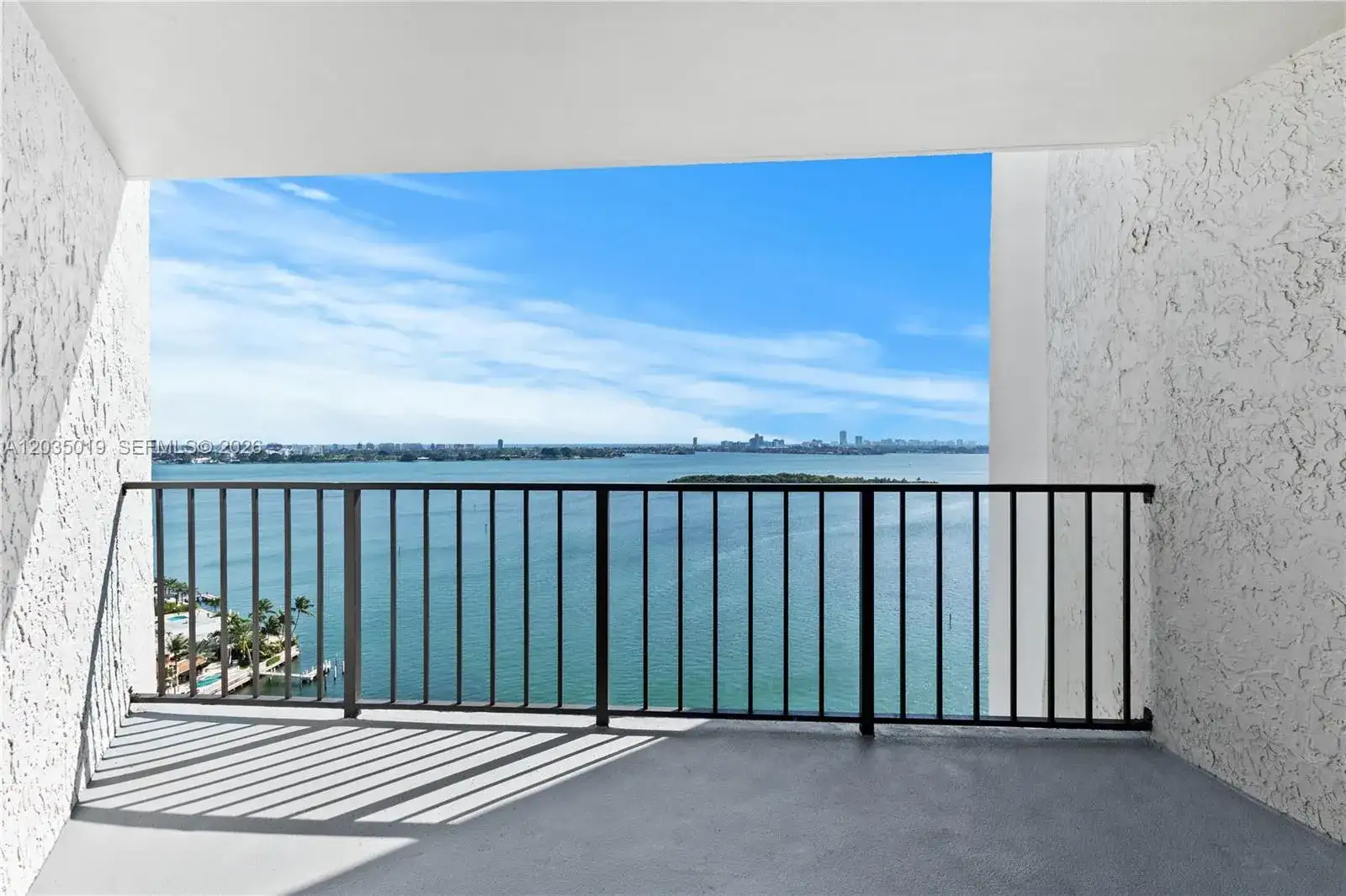 1800 NE 114th St # 2204, Miami FL 33181 photo 4