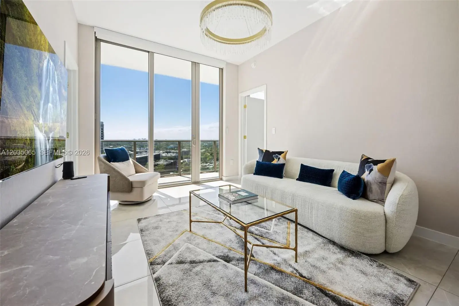 2678 Tigertail Ave # 1705, Miami FL 33133