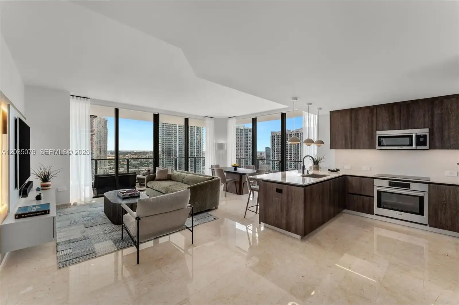 68 SE 6th St # 2612, Miami FL 33131