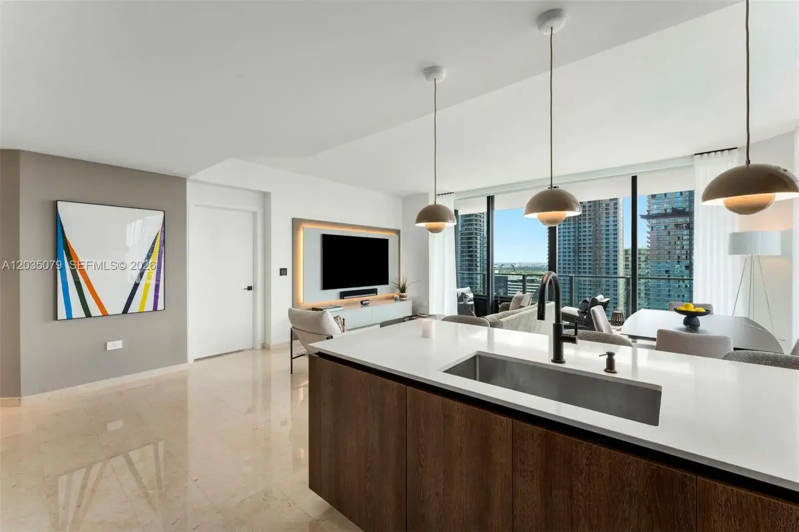 68 SE 6th St # 2612, Miami FL 33131 photo 3