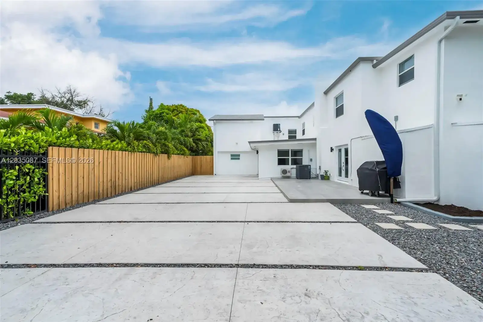 590 SW 23rd Ave, Miami FL 33135 photo 5