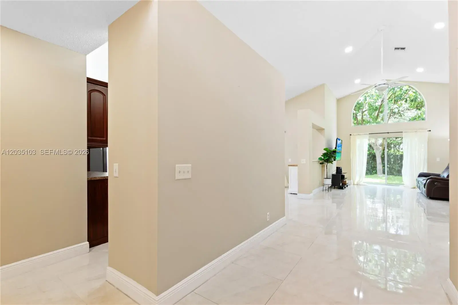 11637 NW 3rd Dr, Coral Springs FL 33071