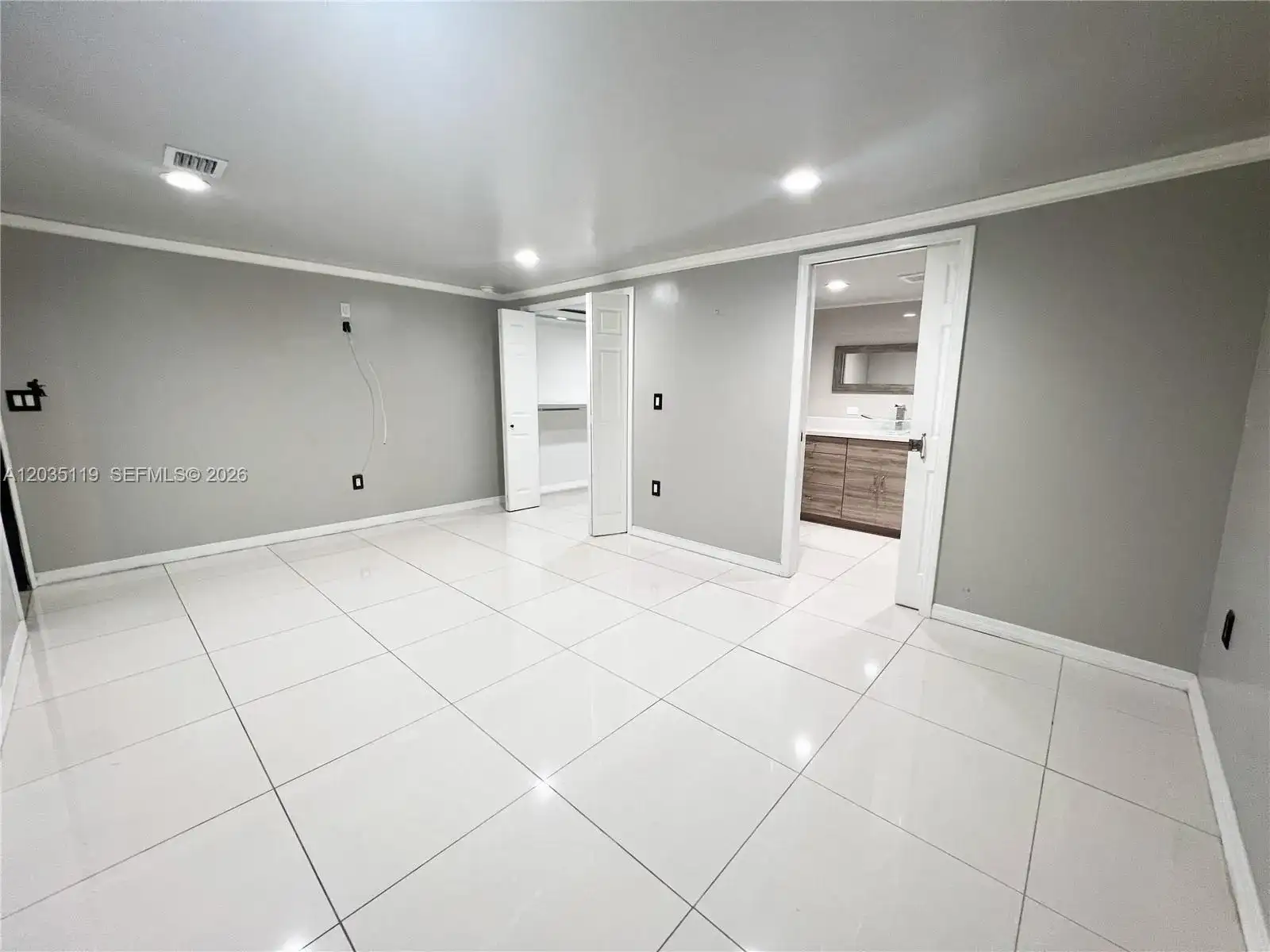 9615 NW 3rd Ave, Miami FL 33150 photo 3