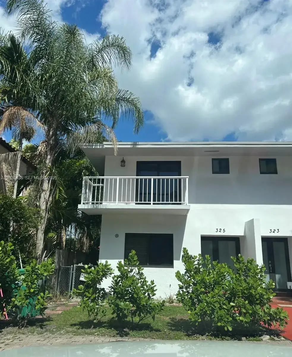 325 MENORES AVE, Coral Gables FL 33134