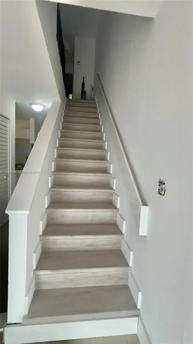 325 MENORES AVE, Coral Gables FL 33134 photo 4