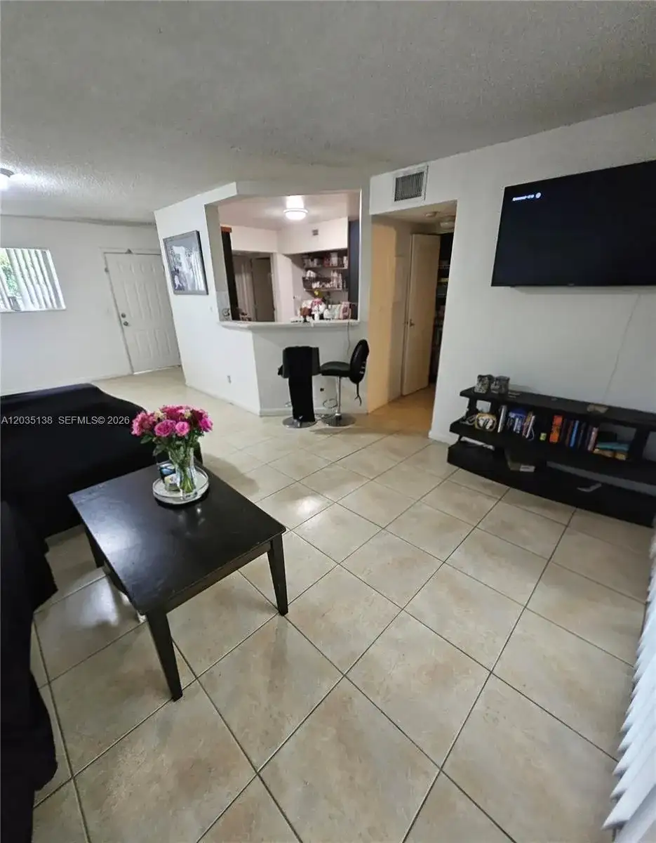 3465 NW 44th St # 103, Oakland Park FL 33309 photo 2