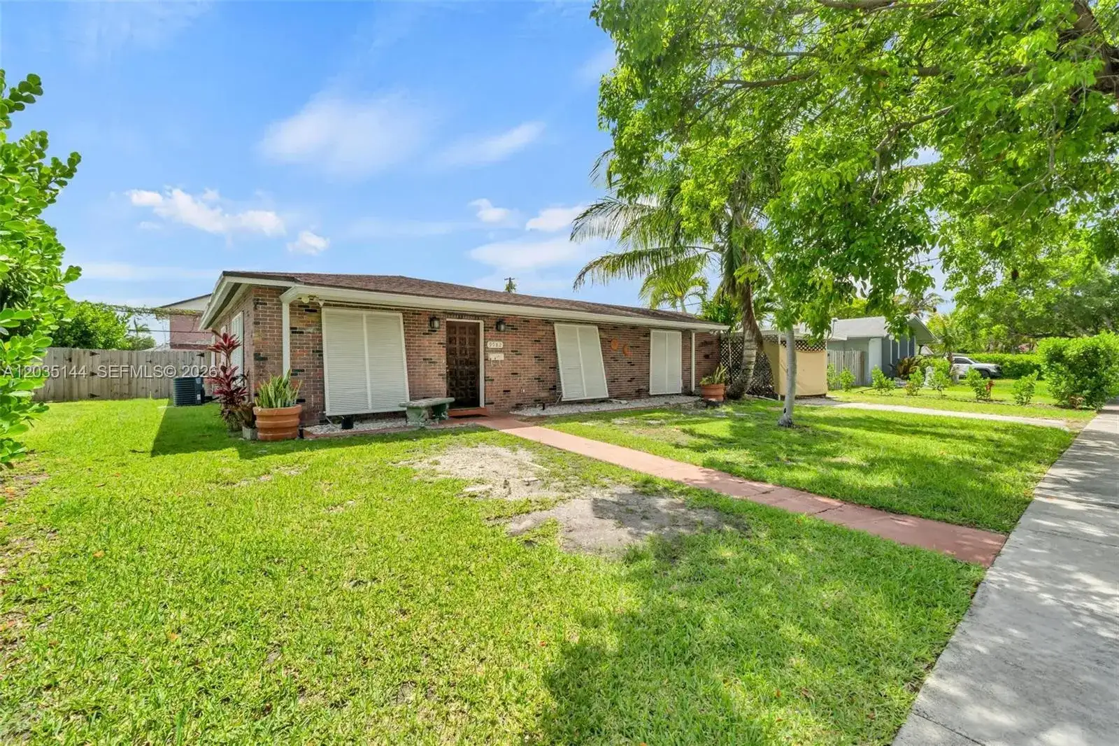 9982 SW 196th St, Cutler Bay FL 33157 photo 2