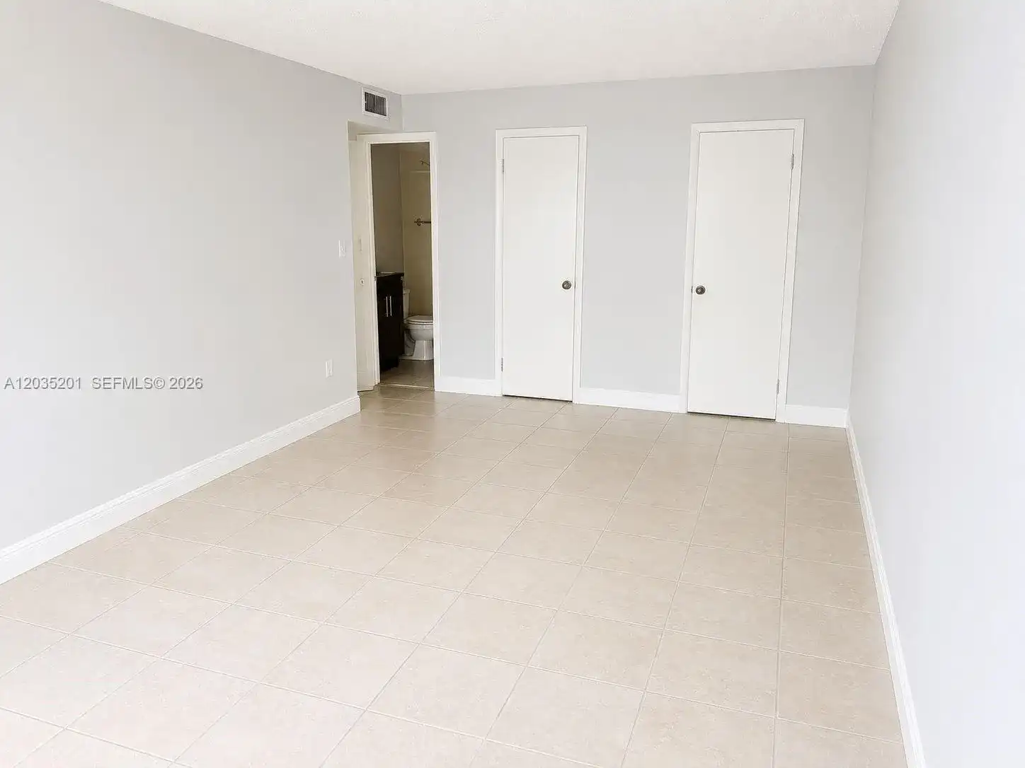 484 NW 165th St Rd # 109, Miami FL 33169