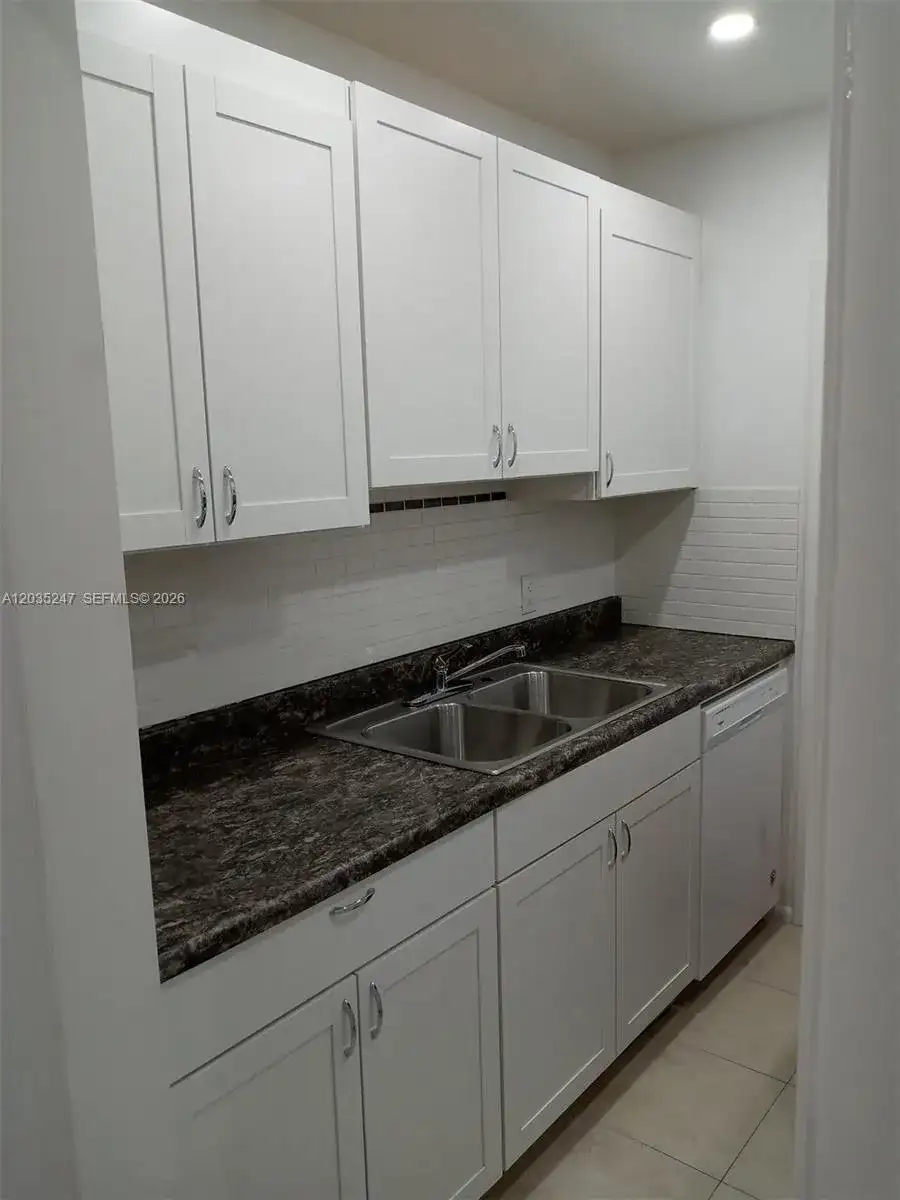 1250 E Sample Rd # 303, Pompano Beach FL 33064 photo 5