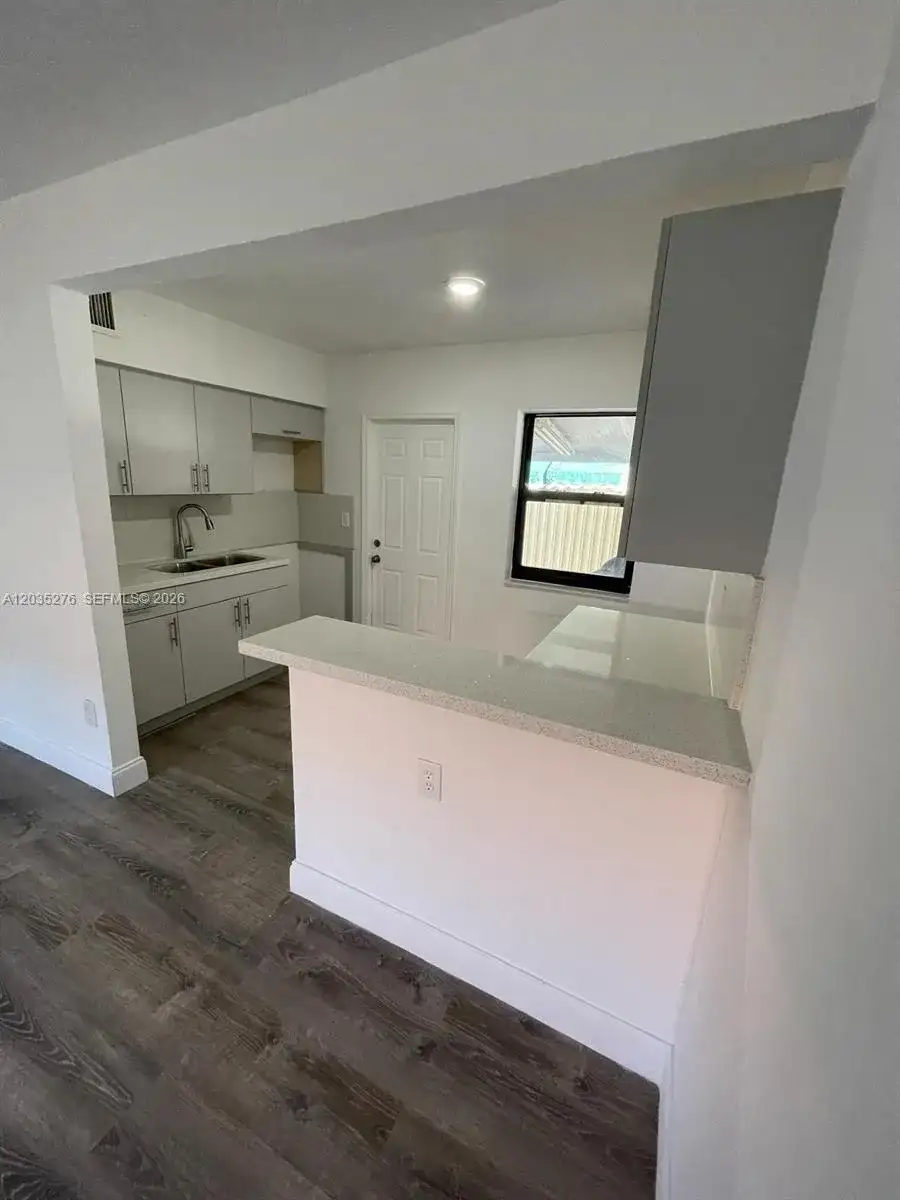 7360 SW 21st St # 7360, Miami FL 33155 photo 3