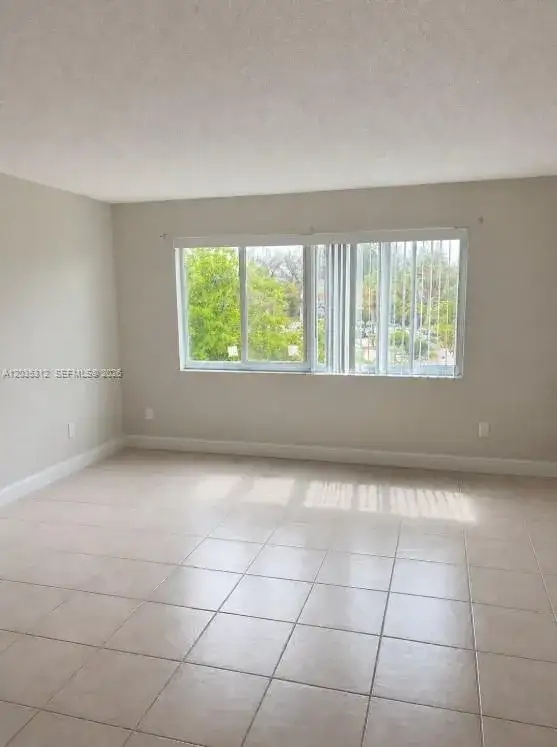 14850 Naranja Lakes Blvd, Homestead FL 33032 photo 3